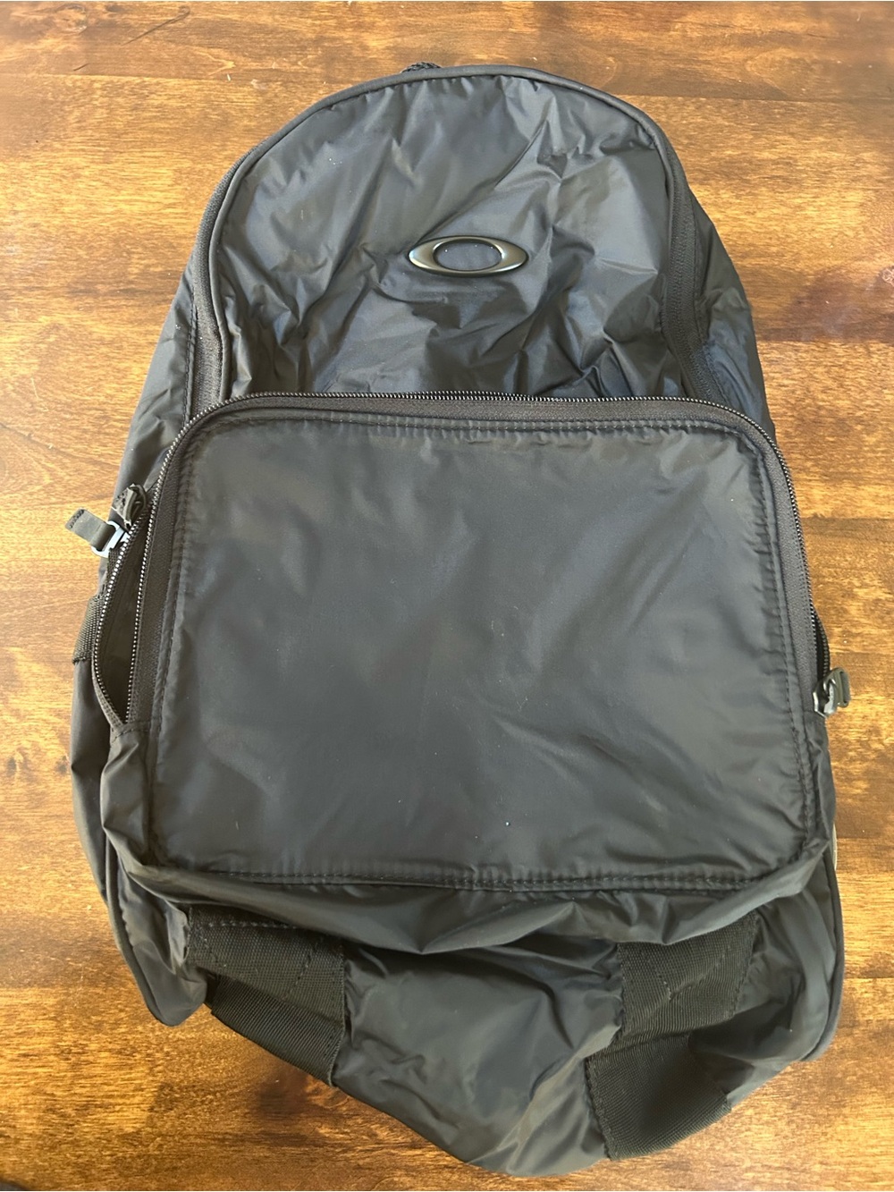 Oakley Black Men's Backpack with Front Zip Pocket